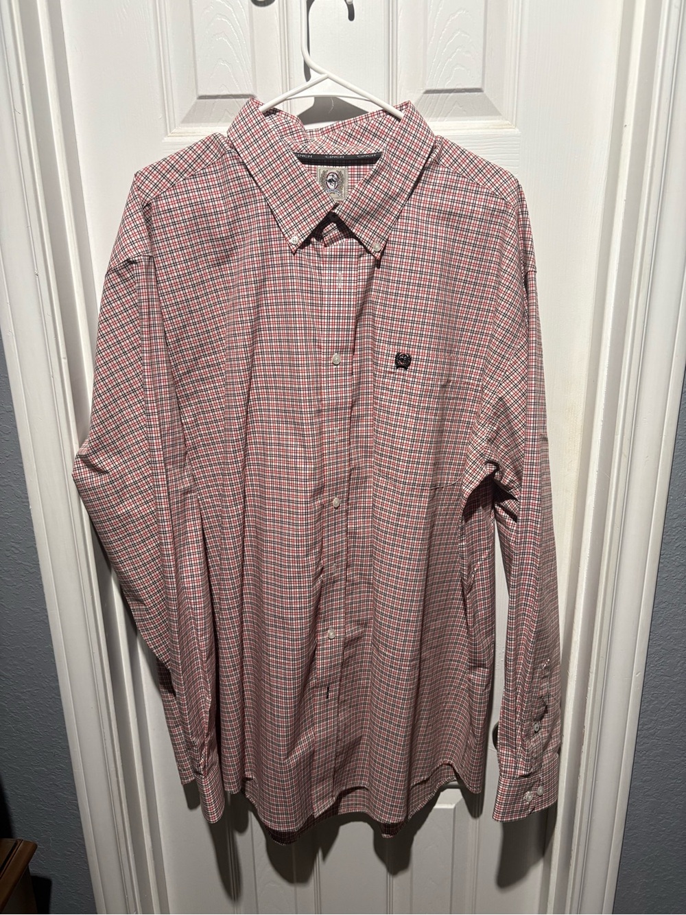 Cinch Men's Red and White Check Long-Sleeve Dress Shirt
